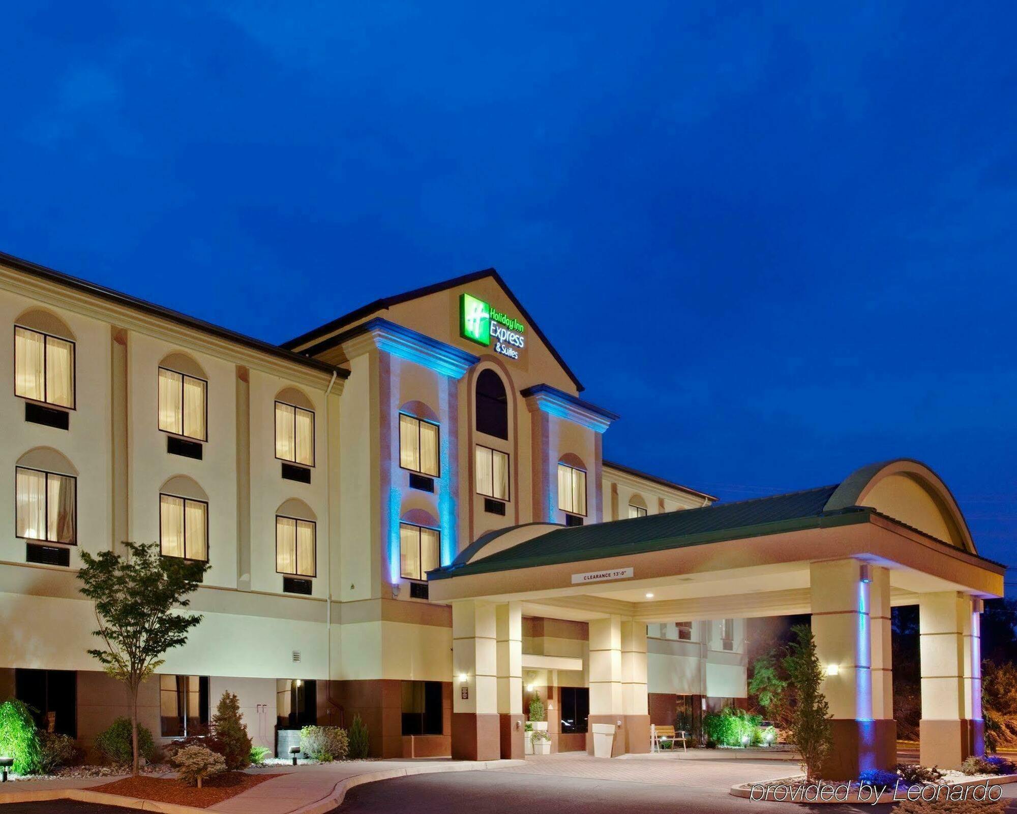 Holiday Inn Express Hotel & Suites Newton Sparta, An Ihg Hotel Bagian luar foto